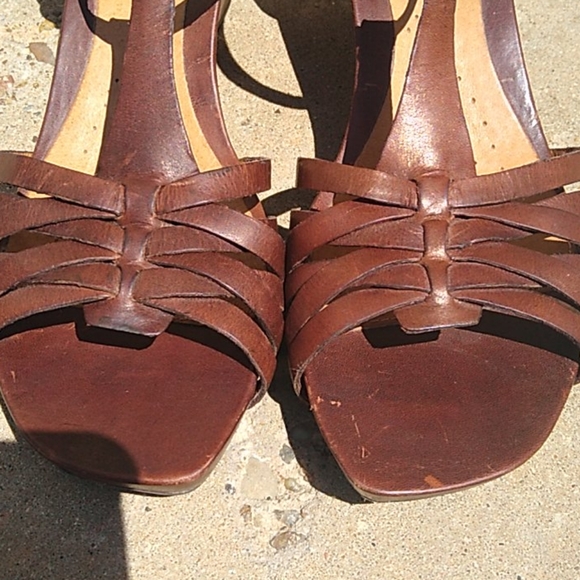 CLARKS Artisan Sandals - Picture 2 of 7